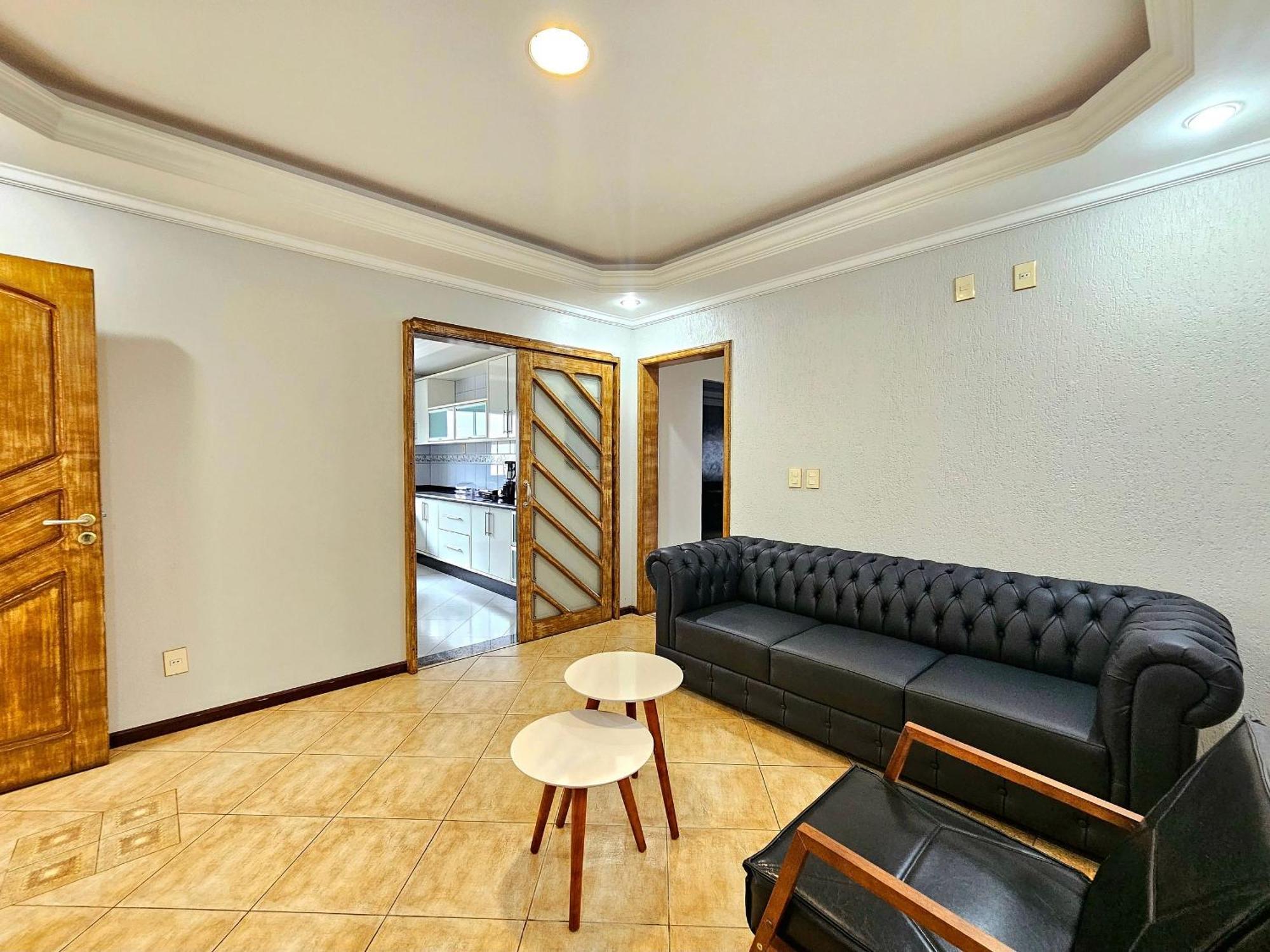 Casa 6 Quartos Padrao Area Nobre Prox Atrativo Сasa de vacaciones *