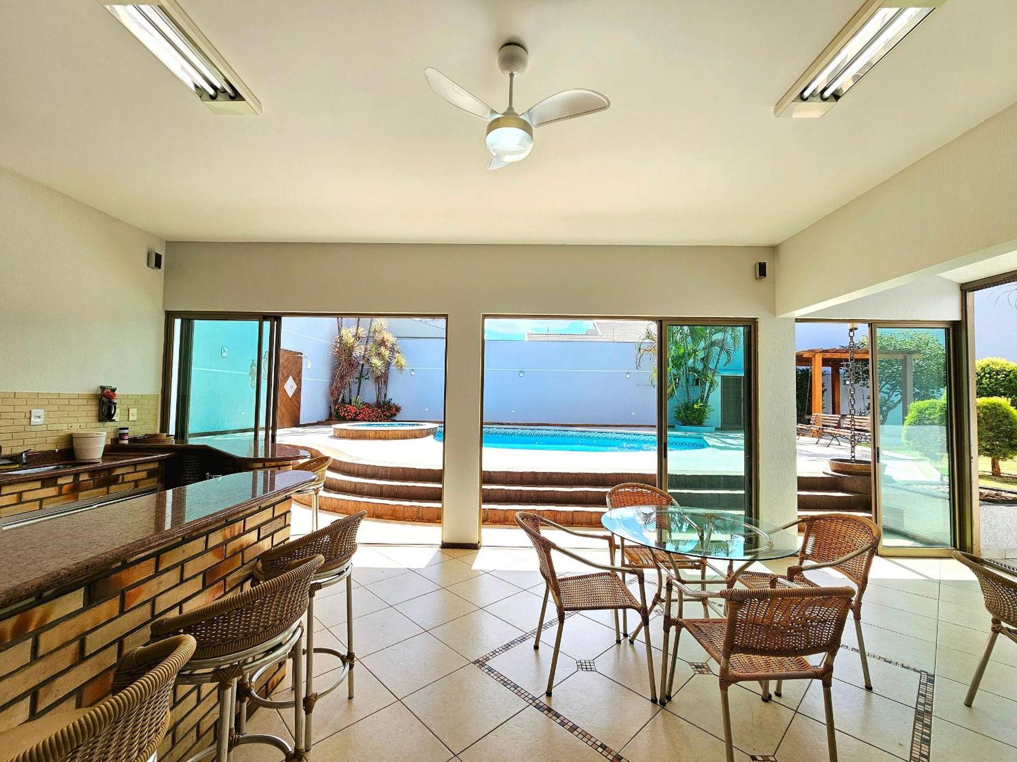 Сasa de vacaciones Casa 6 Quartos Padrao Area Nobre Prox Atrativo Foz do Iguaçu