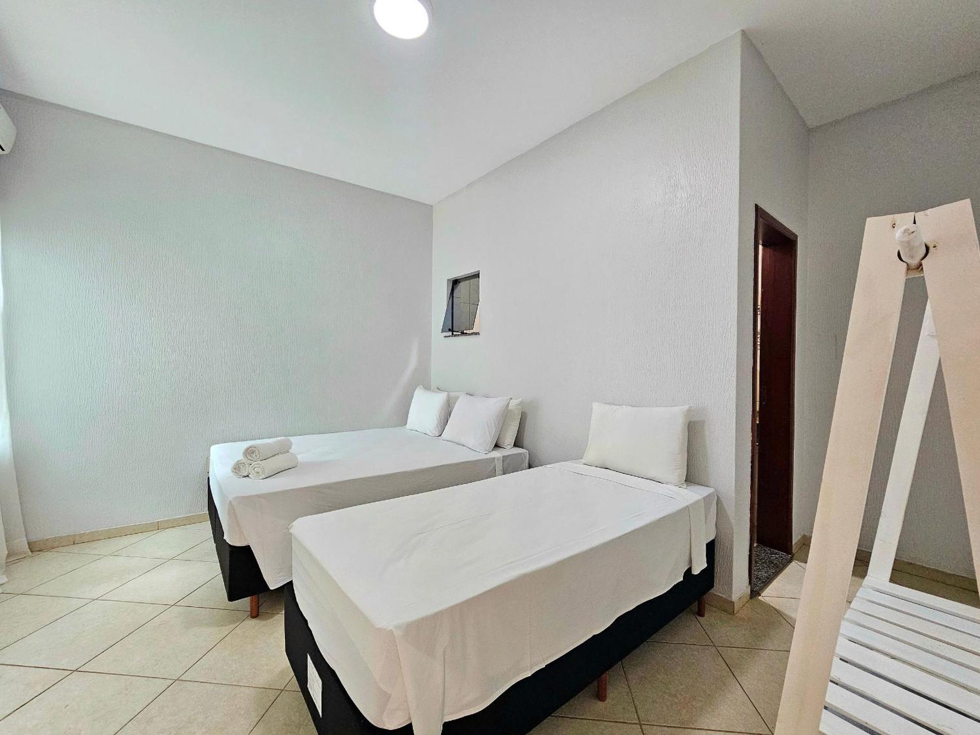 Casa 6 Quartos Padrao Area Nobre Prox Atrativo