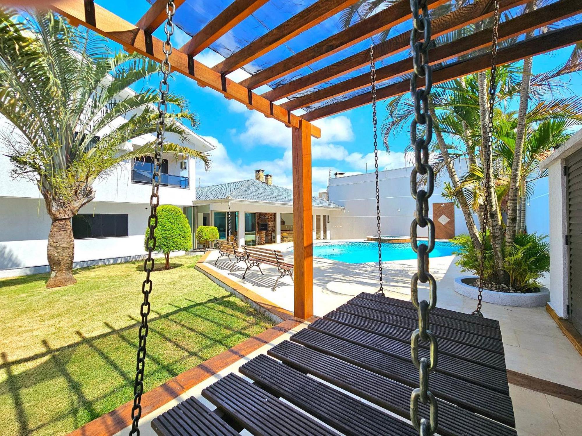 Casa 6 Quartos Padrao Area Nobre Prox Atrativo Сasa de vacaciones *